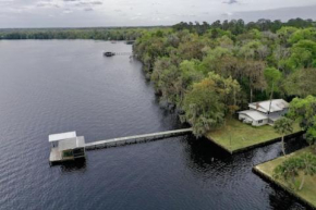 St Johns River Retreat Unit 2